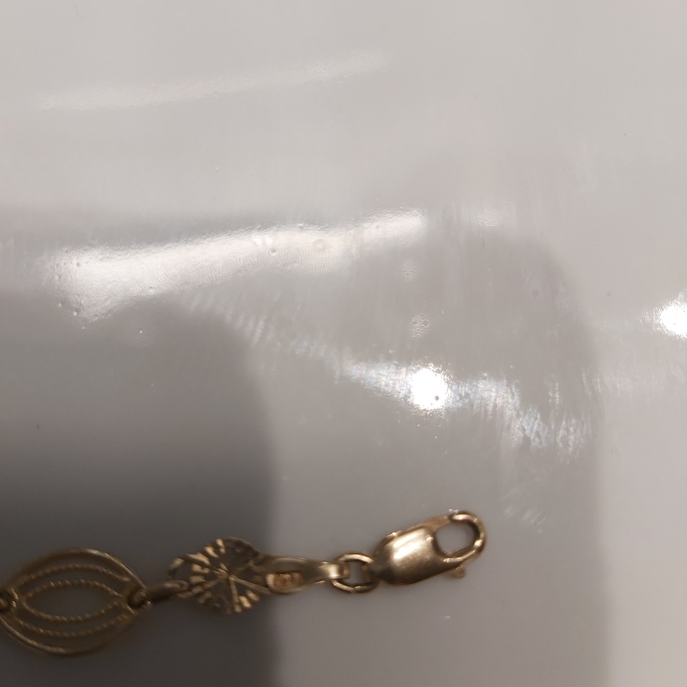 Beautiful 14K solid yellow gold bracelet